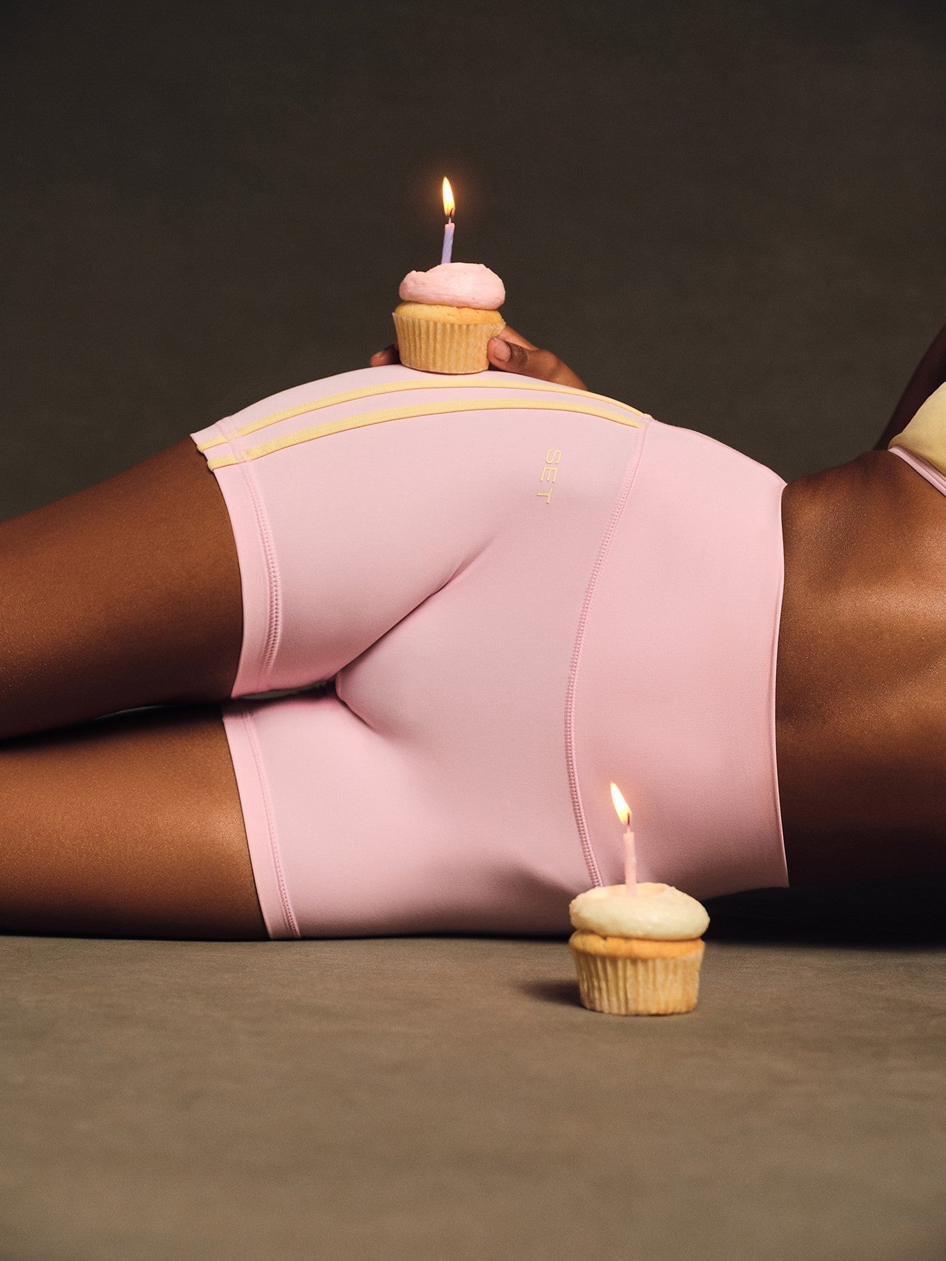 BREATHE 1.0 DUO STRIPE SHORTS - TAFFY SET ACTIVE