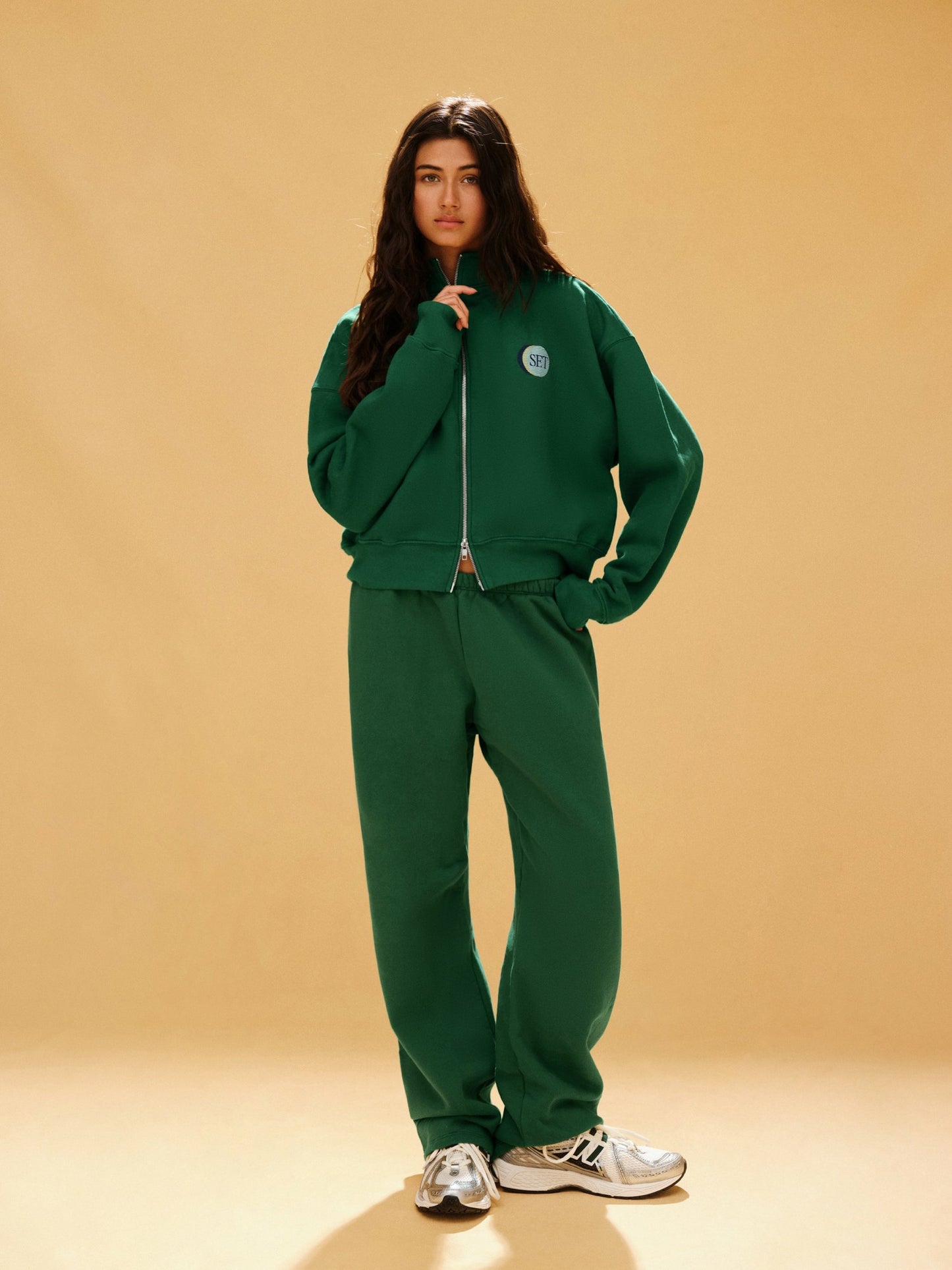 MIDWEIGHT SWEATS STAPLE STRAIGHT LEG SWEATPANTS - LAWN SET ACTIVE
