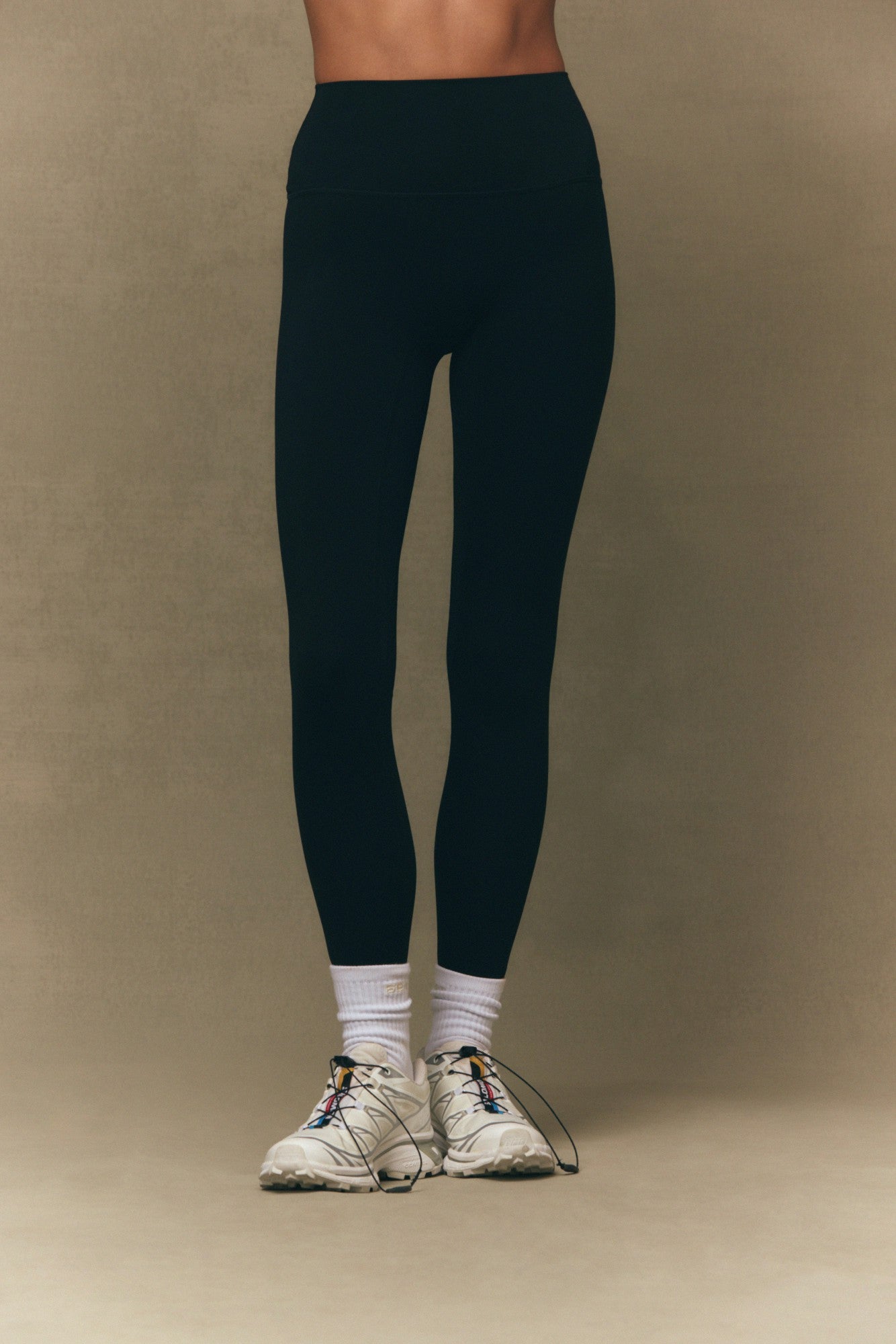 SPORTBODY® SPORTY HIGH-RISE LEGGINGS - ONYX SET ACTIVE