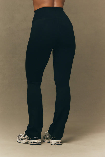 SPORTBODY® SPORTY STRAIGHT HIGH-RISE LEGGINGS - ONYX SET ACTIVE