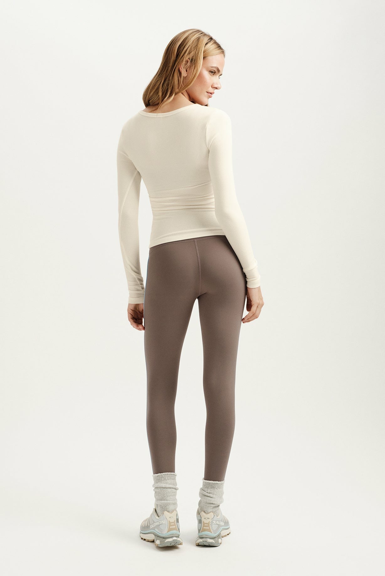 RIBBED MODAL BODY HENLEY - DUST SET ACTIVE