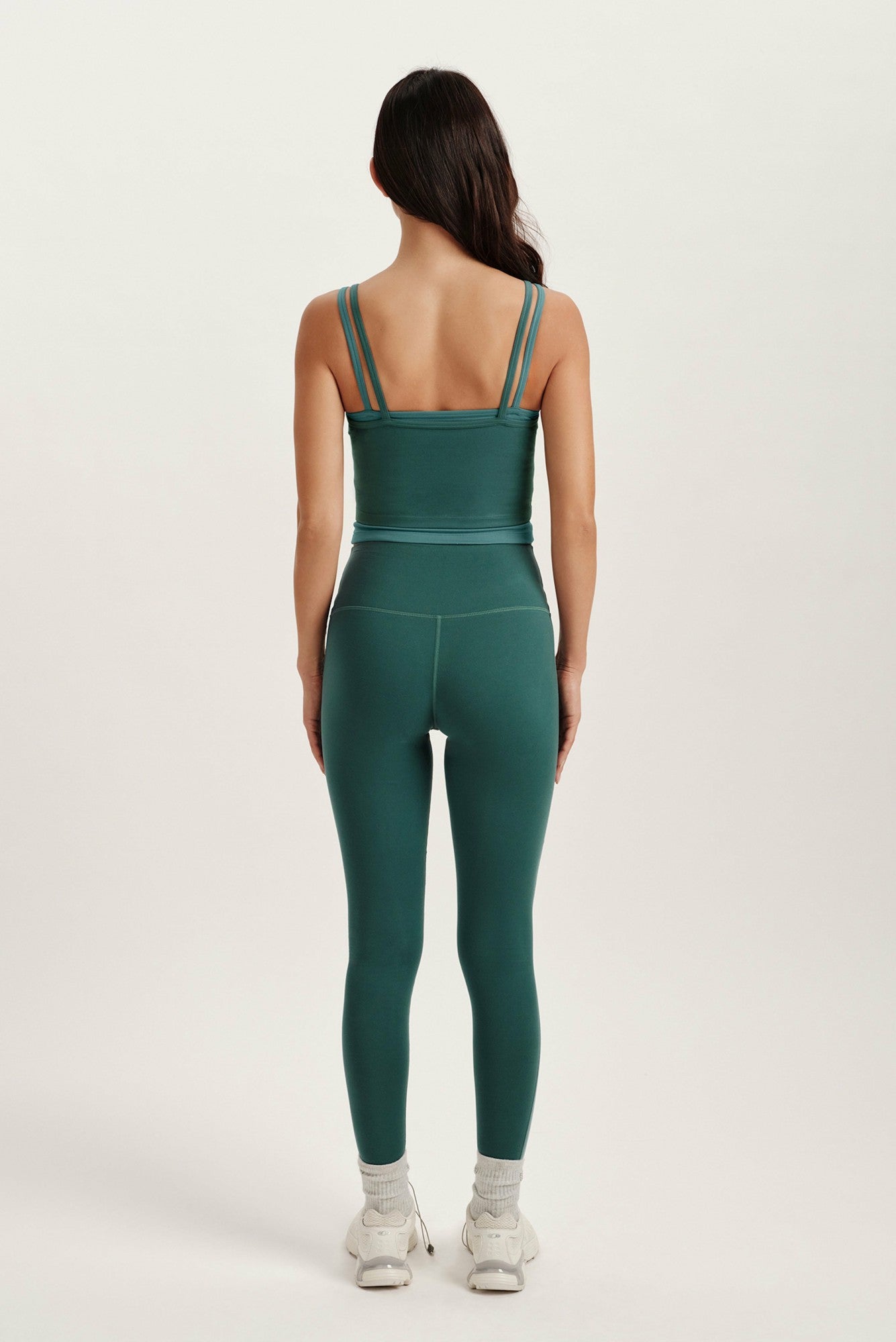 FORMCLOUD® CLOUD LAYER STRAPPY TANK - SYNC SET ACTIVE