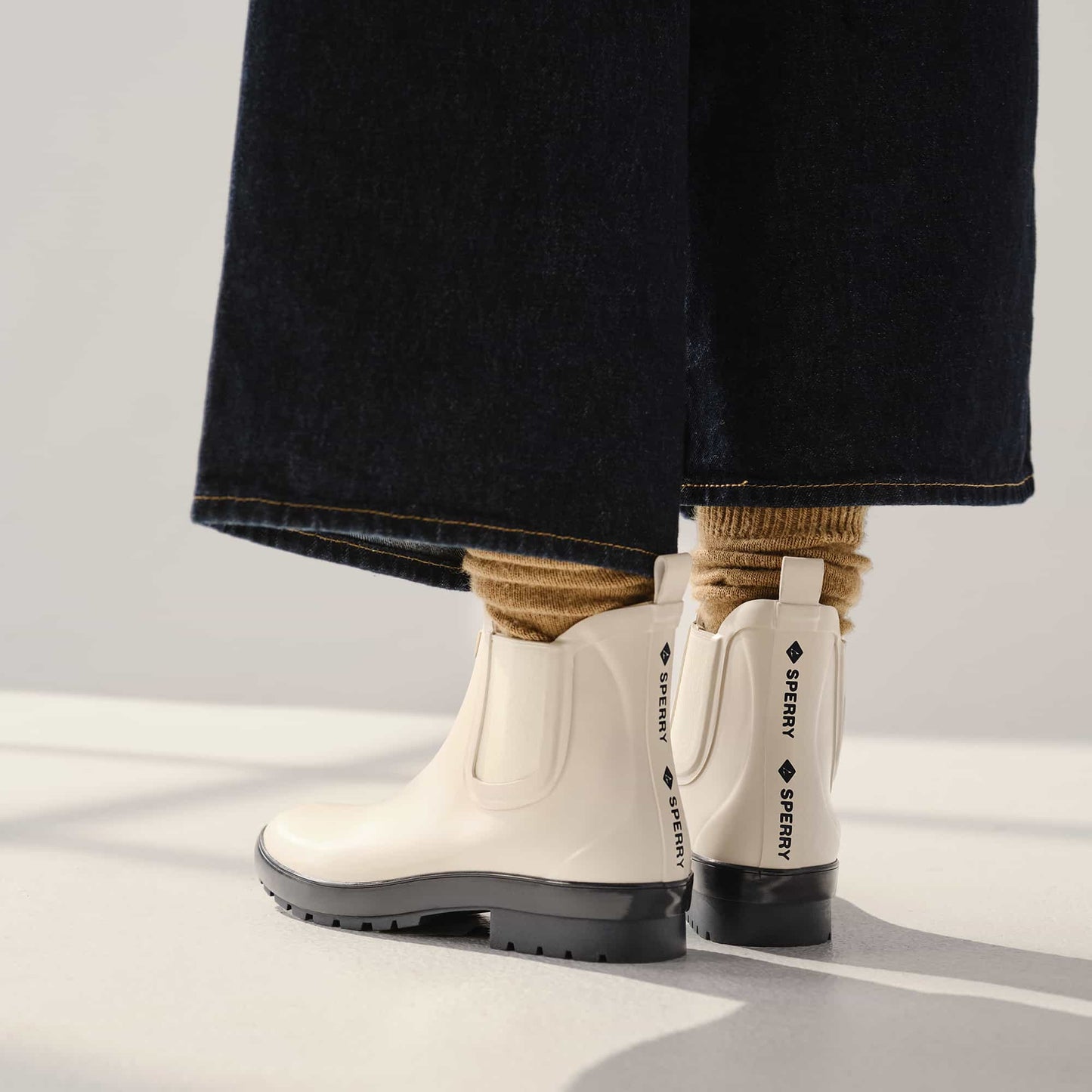 Sperry Drizzle Chelsea Rain Boot Cream